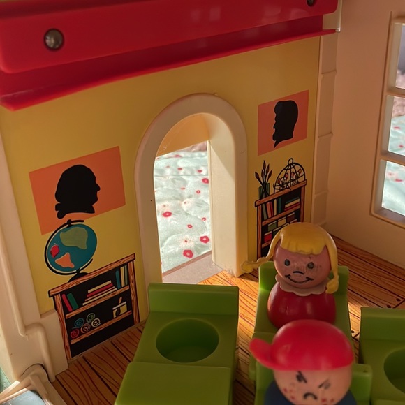 VINTAGE LITTLE PEOPLE SCHOOLHOUSE 1960s - Picture 15 of 15